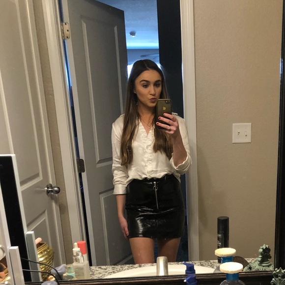 Meet your Posher, Blair - Picture 1 of 1